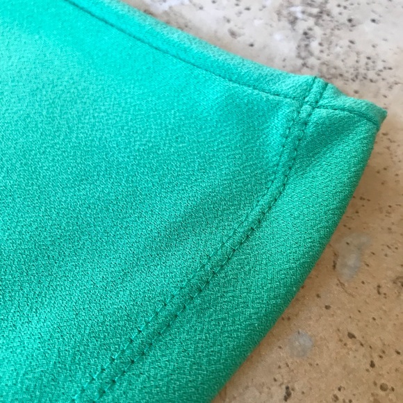 Banana Republic top with keyhole back - Picture 6 of 8